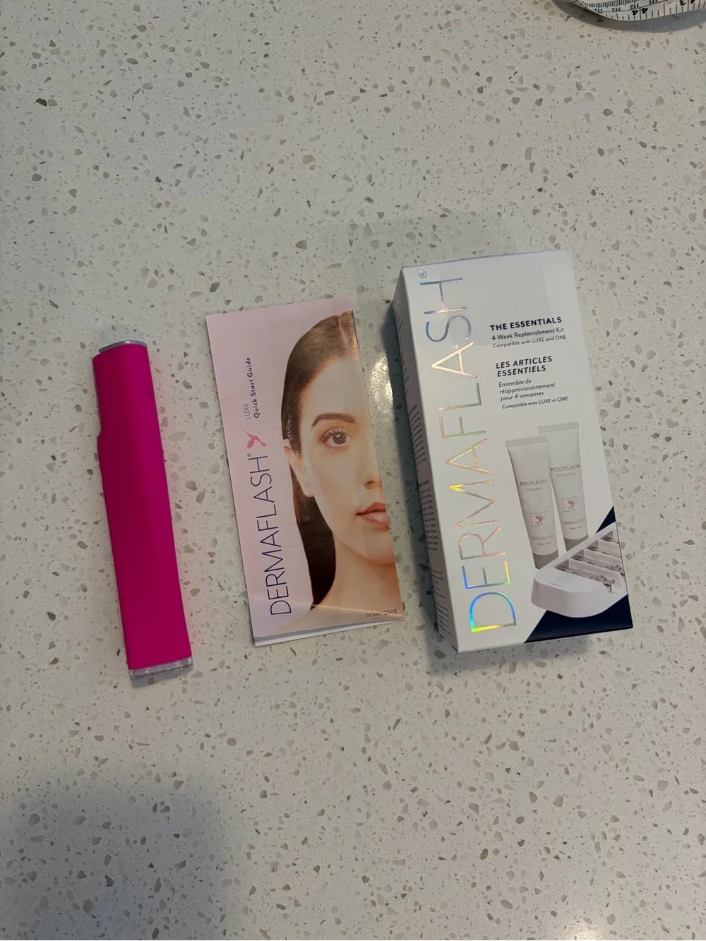 Dermaflash Luxe+ Precision Facial Exfoliator — Pop Pink